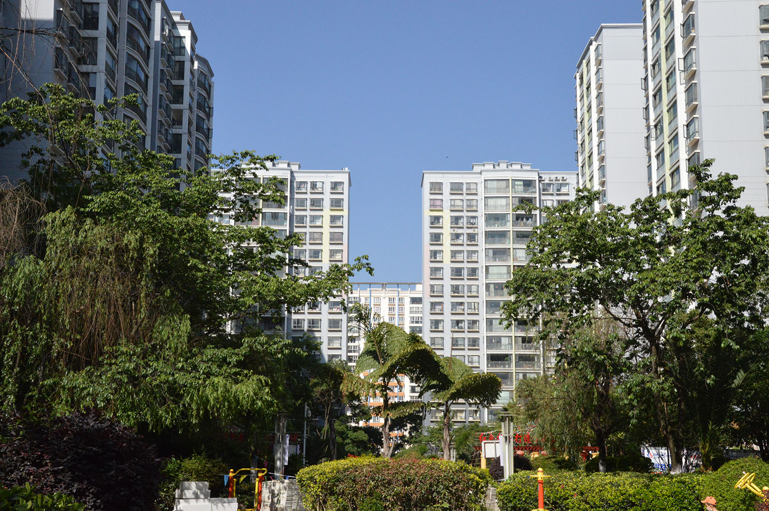 住建部放大招，四板斧稳楼市！保交房不手软，烂尾楼或要清零了？